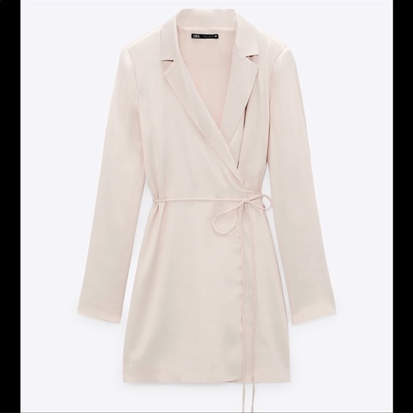 Elegant Cream Wrap Dress - Picture 4 of 5